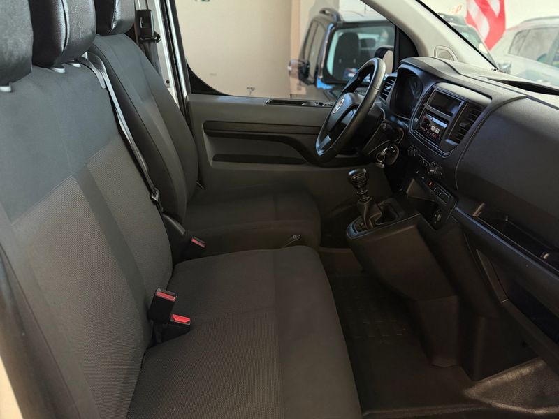 FIAT SCUDO 1.5 BLUEHDI CARGO 2023/2024 LEHMEN VEÍCULOS VENÂNCIO AIRES / Carros no Vale