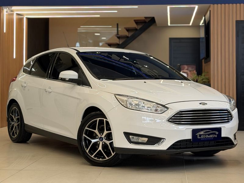 FORD FOCUS 2.0 TITANIUM 16V POWERSHIFT 2016/2016 LEHMEN VEÍCULOS VENÂNCIO AIRES / Carros no Vale