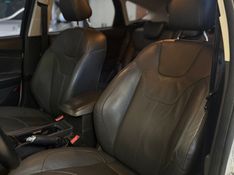 FORD FOCUS 2.0 TITANIUM 16V POWERSHIFT 2016/2016 LEHMEN VEÍCULOS VENÂNCIO AIRES / Carros no Vale