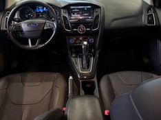 FORD FOCUS 2.0 TITANIUM 16V POWERSHIFT 2016/2016 LEHMEN VEÍCULOS VENÂNCIO AIRES / Carros no Vale