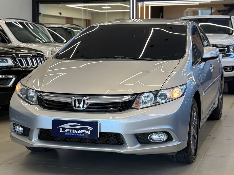 HONDA CIVIC 2.0 LXR 16V 2014/2014 LEHMEN VEÍCULOS VENÂNCIO AIRES / Carros no Vale HONDA CIVIC 2.0 LXR 16V 2014/2014 LEHMEN VEÍCULOS VENÂNCIO AIRES / Carros no Vale