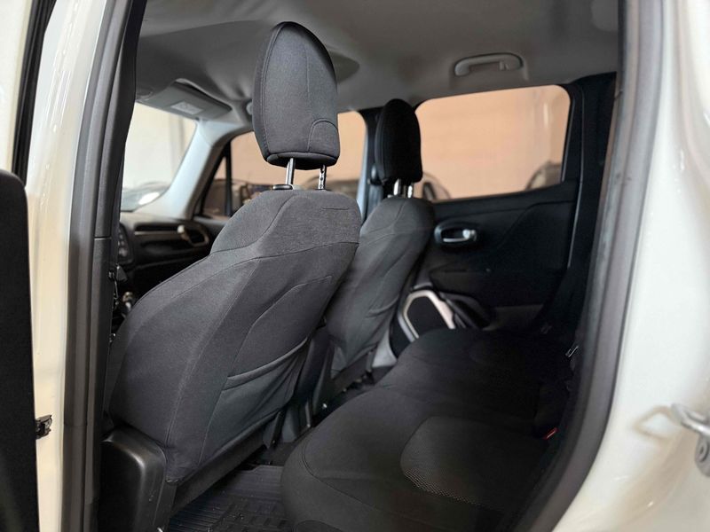 JEEP RENEGADE 2.0 16V TURBO LONGITUDE 4X4 2015/2016 LEHMEN VEÍCULOS VENÂNCIO AIRES / Carros no Vale JEEP RENEGADE 2.0 16V TURBO LONGITUDE 4X4 2015/2016 LEHMEN VEÍCULOS VENÂNCIO AIRES / Carros no Vale