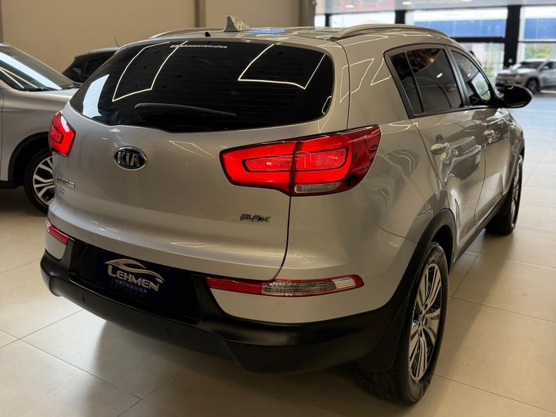 KIA SPORTAGE 2.0 LX 4X2 16V 2015/2016 LEHMEN VEÍCULOS VENÂNCIO AIRES / Carros no Vale