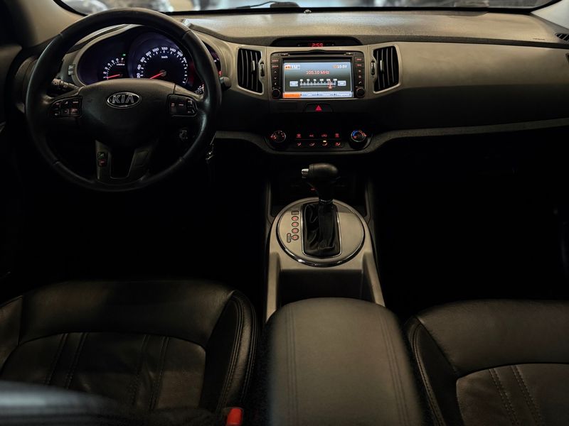 KIA SPORTAGE 2.0 LX 4X2 16V 2015/2016 LEHMEN VEÍCULOS VENÂNCIO AIRES / Carros no Vale