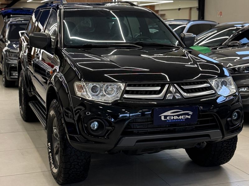 MITSUBISHI PAJERO DAKAR 3.2 4X4 16V TURBO INTERCOOLER 2013/2014 LEHMEN VEÍCULOS VENÂNCIO AIRES / Carros no Vale