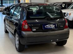 RENAULT CLIO 1.0 EXPRESSION 16V 2004/2004 LEHMEN VEÍCULOS VENÂNCIO AIRES / Carros no Vale