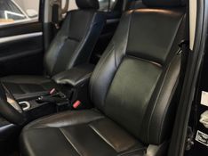 TOYOTA HILUX 2.8 D-4D TURBO CD SRV 4X4 2022/2022 LEHMEN VEÍCULOS VENÂNCIO AIRES / Carros no Vale