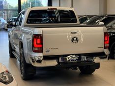 VOLKSWAGEN AMAROK 2.0 HIGHLINE 4X4 CD 16V TURBO INTERCOOLER 2019/2019 LEHMEN VEÍCULOS VENÂNCIO AIRES / Carros no Vale