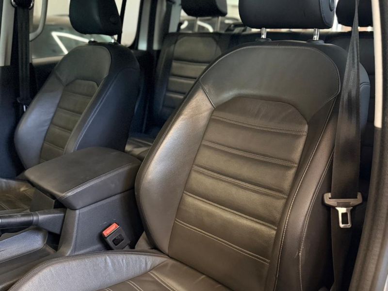 VOLKSWAGEN AMAROK 2.0 HIGHLINE 4X4 CD 16V TURBO INTERCOOLER 2019/2019 LEHMEN VEÍCULOS VENÂNCIO AIRES / Carros no Vale