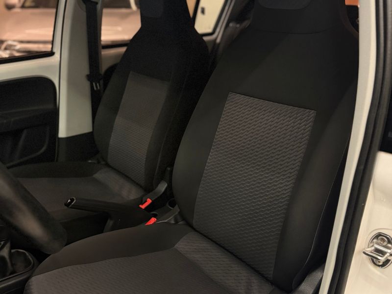 VOLKSWAGEN UP 1.0 TSI MOVE UP 12V 2017/2018 LEHMEN VEÍCULOS VENÂNCIO AIRES / Carros no Vale