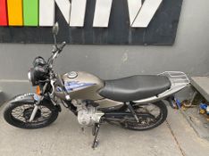 Honda Motos Cg 125 Titan Ks 2000/2000 NECO TOLATI VEÍCULOS VENÂNCIO AIRES / Carros no Vale