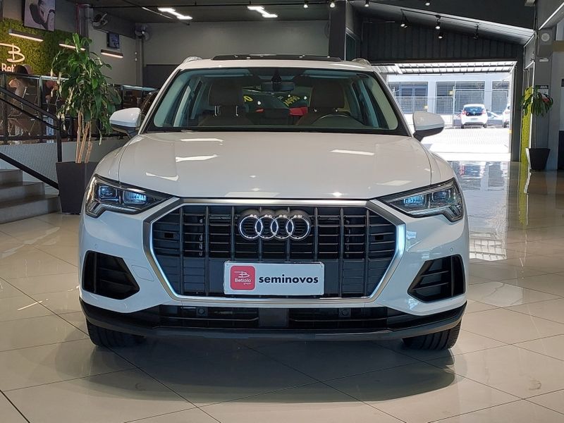 Audi Q3 1.4 35 TFSI GASOLINA PRESTIGE PLUS S TRONIC 2021/2021 BETIOLO NOVOS E SEMINOVOS LAJEADO / Carros no Vale Audi Q3 1.4 35 TFSI GASOLINA PRESTIGE PLUS S TRONIC 2021/2021 BETIOLO NOVOS E SEMINOVOS LAJEADO / Carros no Vale