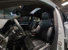 Audi Q5 2.0 45 TFSI GASOLINA S-LINE QUATTRO S TRONIC 2021/2022 BETIOLO NOVOS E SEMINOVOS LAJEADO / Carros no Vale