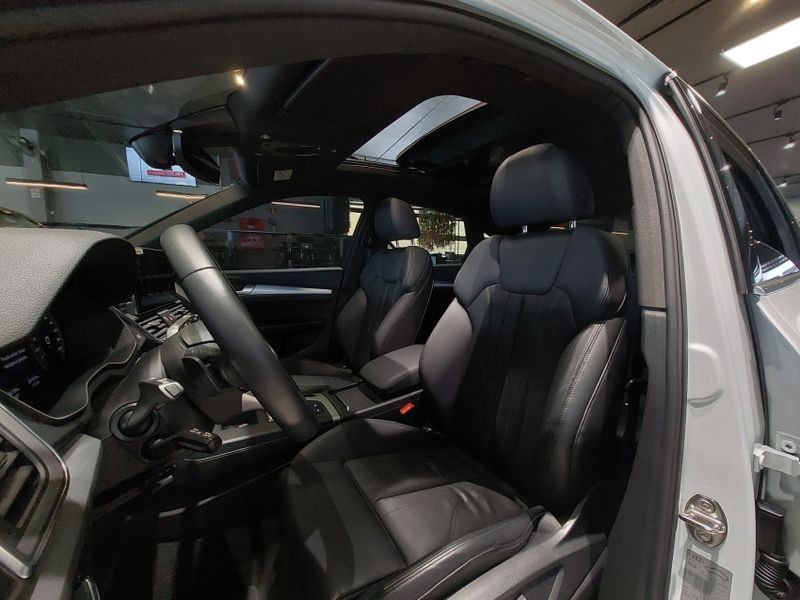 Audi Q5 2.0 45 TFSI GASOLINA S-LINE QUATTRO S TRONIC 2021/2022 BETIOLO NOVOS E SEMINOVOS LAJEADO / Carros no Vale Audi Q5 2.0 45 TFSI GASOLINA S-LINE QUATTRO S TRONIC 2021/2022 BETIOLO NOVOS E SEMINOVOS LAJEADO / Carros no Vale