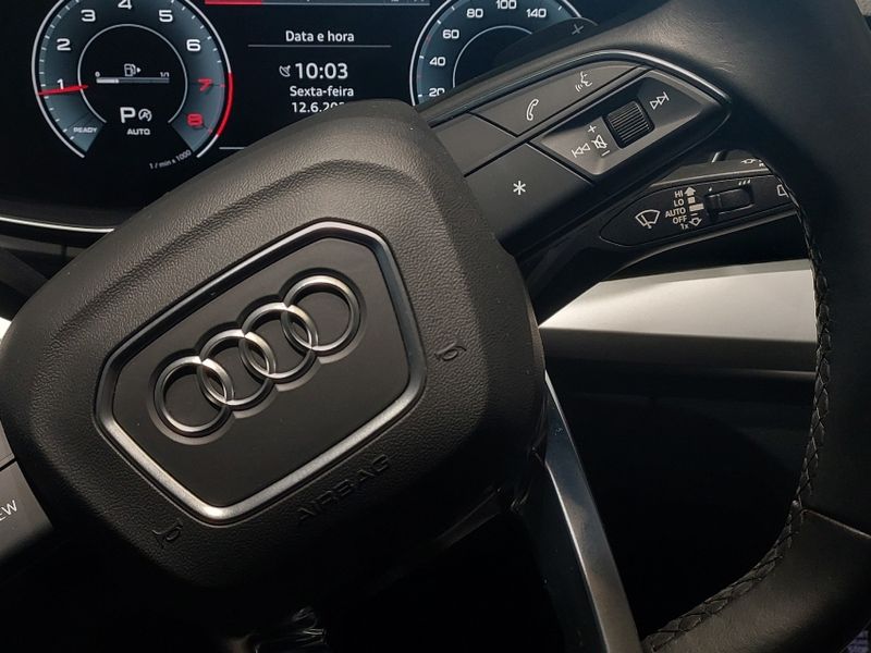 Audi Q5 2.0 45 TFSI GASOLINA S-LINE QUATTRO S TRONIC 2021/2022 BETIOLO NOVOS E SEMINOVOS LAJEADO / Carros no Vale Audi Q5 2.0 45 TFSI GASOLINA S-LINE QUATTRO S TRONIC 2021/2022 BETIOLO NOVOS E SEMINOVOS LAJEADO / Carros no Vale