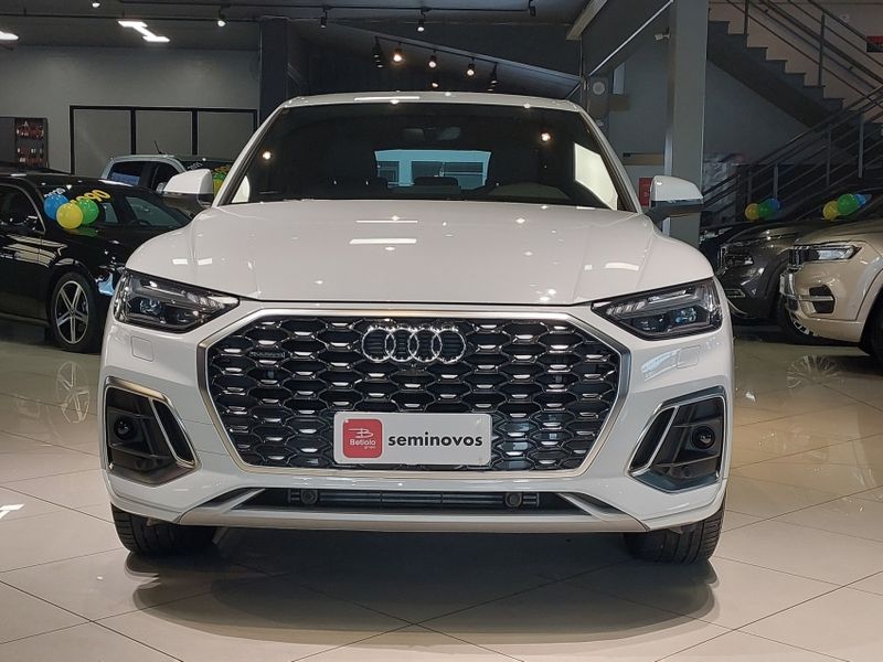 Audi Q5 2.0 45 TFSI GASOLINA S-LINE QUATTRO S TRONIC 2021/2022 BETIOLO NOVOS E SEMINOVOS LAJEADO / Carros no Vale Audi Q5 2.0 45 TFSI GASOLINA S-LINE QUATTRO S TRONIC 2021/2022 BETIOLO NOVOS E SEMINOVOS LAJEADO / Carros no Vale