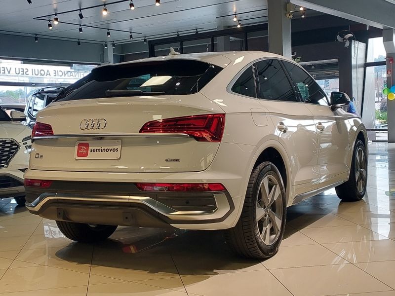 Audi Q5 2.0 45 TFSI GASOLINA S-LINE QUATTRO S TRONIC 2021/2022 BETIOLO NOVOS E SEMINOVOS LAJEADO / Carros no Vale Audi Q5 2.0 45 TFSI GASOLINA S-LINE QUATTRO S TRONIC 2021/2022 BETIOLO NOVOS E SEMINOVOS LAJEADO / Carros no Vale