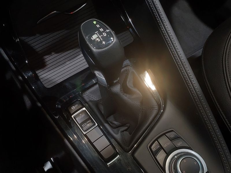 BMW X1 2.0 16V TURBO ACTIVEFLEX SDRIVE20I 4P AUTOMÁTICO 2016/2016 BETIOLO NOVOS E SEMINOVOS LAJEADO / Carros no Vale BMW X1 2.0 16V TURBO ACTIVEFLEX SDRIVE20I 4P AUTOMÁTICO 2016/2016 BETIOLO NOVOS E SEMINOVOS LAJEADO / Carros no Vale