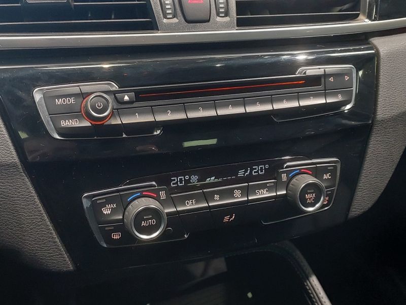BMW X1 2.0 16V TURBO ACTIVEFLEX SDRIVE20I 4P AUTOMÁTICO 2016/2016 BETIOLO NOVOS E SEMINOVOS LAJEADO / Carros no Vale BMW X1 2.0 16V TURBO ACTIVEFLEX SDRIVE20I 4P AUTOMÁTICO 2016/2016 BETIOLO NOVOS E SEMINOVOS LAJEADO / Carros no Vale