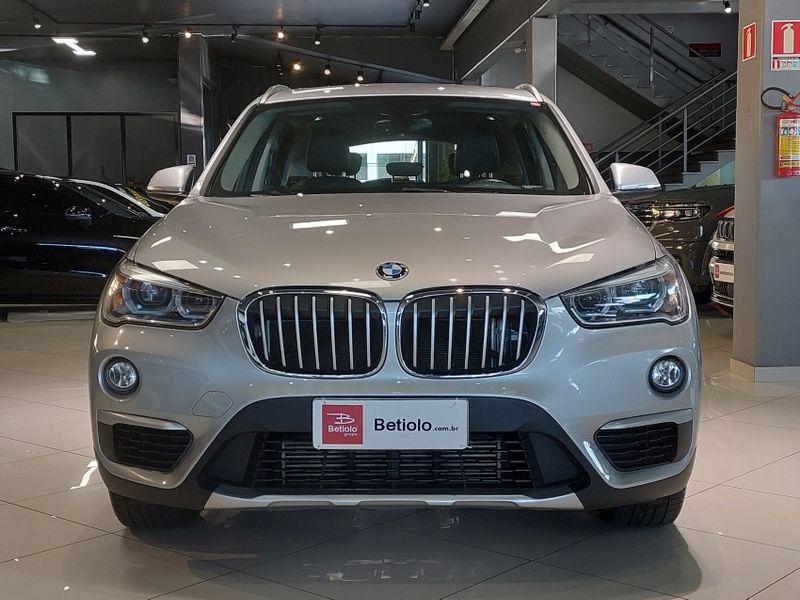 BMW X1 2.0 16V TURBO ACTIVEFLEX SDRIVE20I 4P AUTOMÁTICO 2016/2016 BETIOLO NOVOS E SEMINOVOS LAJEADO / Carros no Vale BMW X1 2.0 16V TURBO ACTIVEFLEX SDRIVE20I 4P AUTOMÁTICO 2016/2016 BETIOLO NOVOS E SEMINOVOS LAJEADO / Carros no Vale