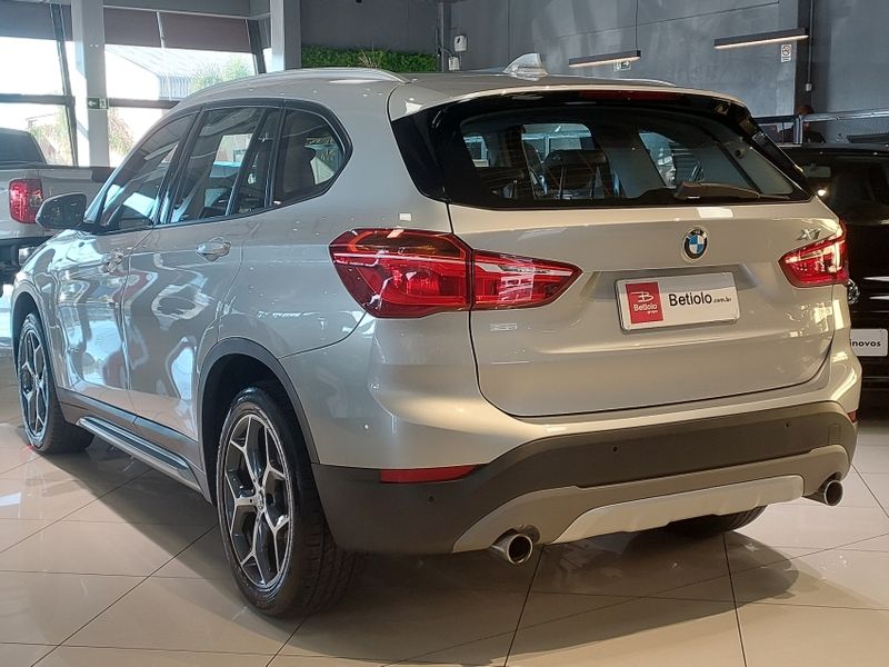 BMW X1 2.0 16V TURBO ACTIVEFLEX SDRIVE20I 4P AUTOMÁTICO 2016/2016 BETIOLO NOVOS E SEMINOVOS LAJEADO / Carros no Vale BMW X1 2.0 16V TURBO ACTIVEFLEX SDRIVE20I 4P AUTOMÁTICO 2016/2016 BETIOLO NOVOS E SEMINOVOS LAJEADO / Carros no Vale