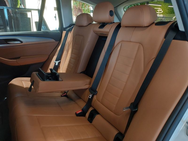 BMW X3 2.0 16V HÍBRIDO XDRIVE30E STEPTRONIC 2020/2021 BETIOLO NOVOS E SEMINOVOS LAJEADO / Carros no Vale BMW X3 2.0 16V HÍBRIDO XDRIVE30E STEPTRONIC 2020/2021 BETIOLO NOVOS E SEMINOVOS LAJEADO / Carros no Vale
