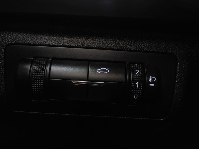 Caoa Chery TIGGO 8 1.6 TGDI GASOLINA TXS DCT 2021/2022 BETIOLO NOVOS E SEMINOVOS LAJEADO / Carros no Vale Caoa Chery TIGGO 8 1.6 TGDI GASOLINA TXS DCT 2021/2022 BETIOLO NOVOS E SEMINOVOS LAJEADO / Carros no Vale