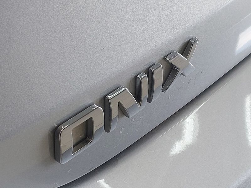 Chevrolet ONIX 1.0 FLEX LT MANUAL 2022/2023 BETIOLO NOVOS E SEMINOVOS LAJEADO / Carros no Vale Chevrolet ONIX 1.0 FLEX LT MANUAL 2022/2023 BETIOLO NOVOS E SEMINOVOS LAJEADO / Carros no Vale