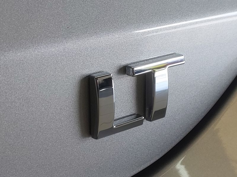 Chevrolet ONIX 1.0 FLEX LT MANUAL 2022/2023 BETIOLO NOVOS E SEMINOVOS LAJEADO / Carros no Vale Chevrolet ONIX 1.0 FLEX LT MANUAL 2022/2023 BETIOLO NOVOS E SEMINOVOS LAJEADO / Carros no Vale