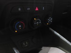 Chevrolet ONIX 1.0 FLEX MANUAL 2024/2025 BETIOLO NOVOS E SEMINOVOS LAJEADO / Carros no Vale