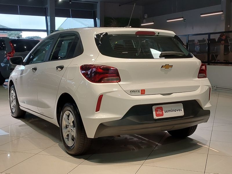 Chevrolet ONIX 1.0 FLEX MANUAL 2024/2025 BETIOLO NOVOS E SEMINOVOS LAJEADO / Carros no Vale Chevrolet ONIX 1.0 FLEX MANUAL 2024/2025 BETIOLO NOVOS E SEMINOVOS LAJEADO / Carros no Vale