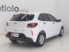 Chevrolet ONIX 1.0 FLEX MANUAL 2023/2024 BETIOLO NOVOS E SEMINOVOS LAJEADO / Carros no Vale