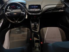 Chevrolet ONIX 1.0 FLEX MANUAL 2023/2024 BETIOLO NOVOS E SEMINOVOS LAJEADO / Carros no Vale