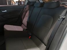 Chevrolet ONIX 1.0 FLEX MANUAL 2023/2024 BETIOLO NOVOS E SEMINOVOS LAJEADO / Carros no Vale