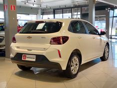 Chevrolet ONIX 1.0 TURBO FLEX LT MANUAL 2020/2021 BETIOLO NOVOS E SEMINOVOS LAJEADO / Carros no Vale