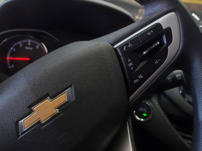 Chevrolet ONIX 1.0 TURBO FLEX LTZ MANUAL 2022/2023 BETIOLO NOVOS E SEMINOVOS LAJEADO / Carros no Vale