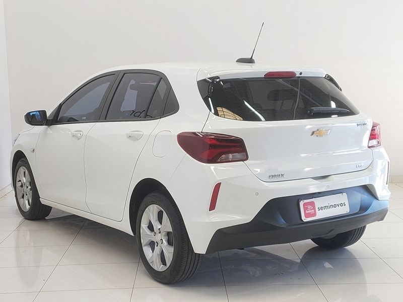 Chevrolet ONIX 1.0 TURBO FLEX LTZ MANUAL 2022/2023 BETIOLO NOVOS E SEMINOVOS LAJEADO / Carros no Vale