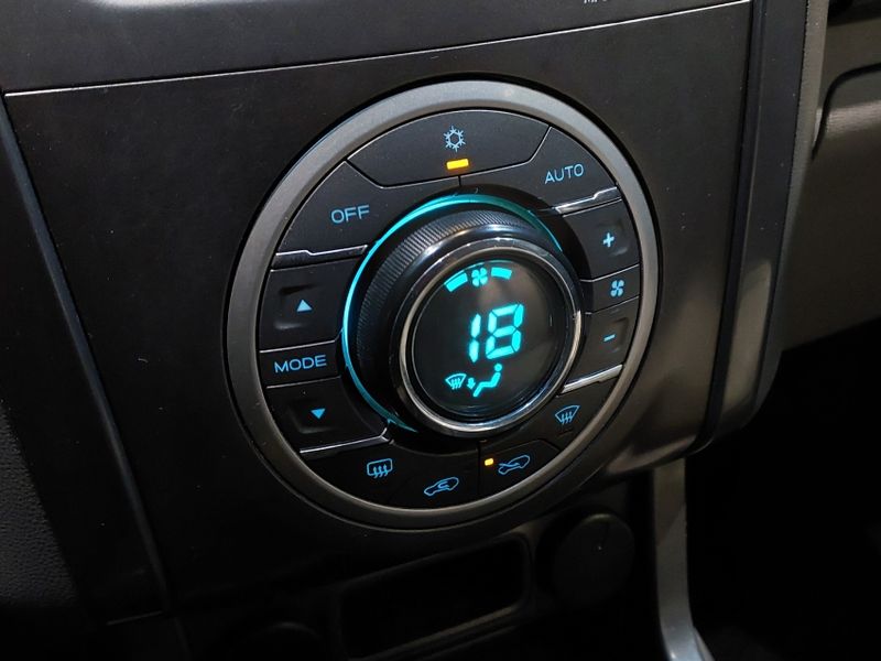 Chevrolet S10 2.4 LTZ 4X2 CD 8V FLEX 4P MANUAL 2014/2014 BETIOLO NOVOS E SEMINOVOS LAJEADO / Carros no Vale