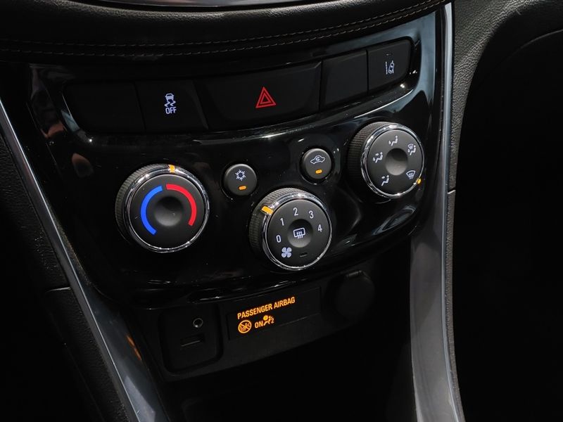 Chevrolet TRACKER 1.4 16V TURBO FLEX PREMIER AUTOMÁTICO 2018/2019 BETIOLO NOVOS E SEMINOVOS LAJEADO / Carros no Vale
