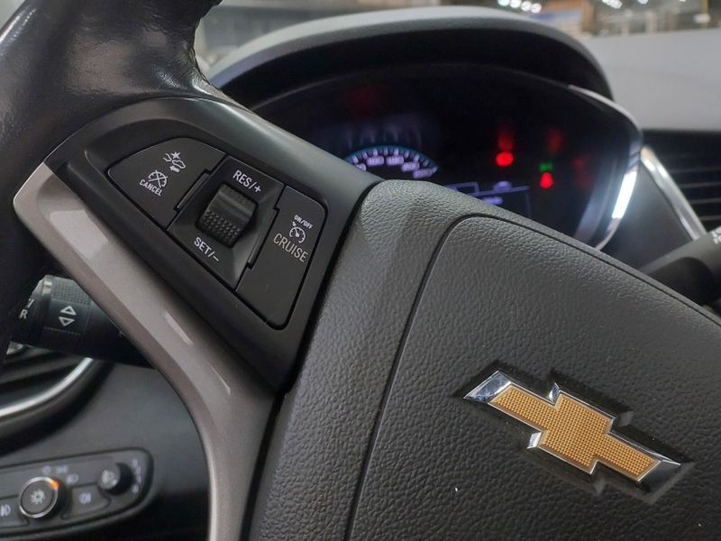 Chevrolet TRACKER 1.4 16V TURBO FLEX PREMIER AUTOMÁTICO 2019/2019 BETIOLO NOVOS E SEMINOVOS LAJEADO / Carros no Vale