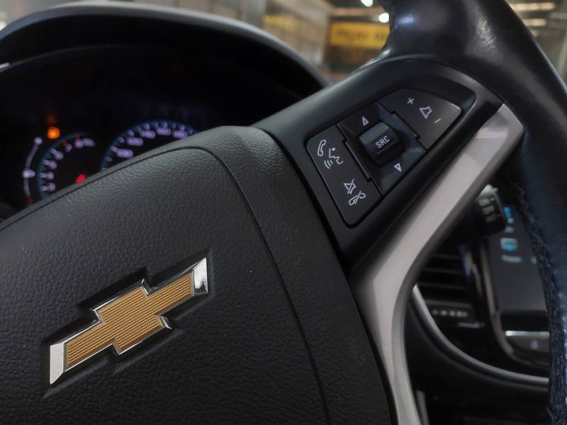 Chevrolet TRACKER 1.4 16V TURBO FLEX PREMIER AUTOMÁTICO 2019/2019 BETIOLO NOVOS E SEMINOVOS LAJEADO / Carros no Vale