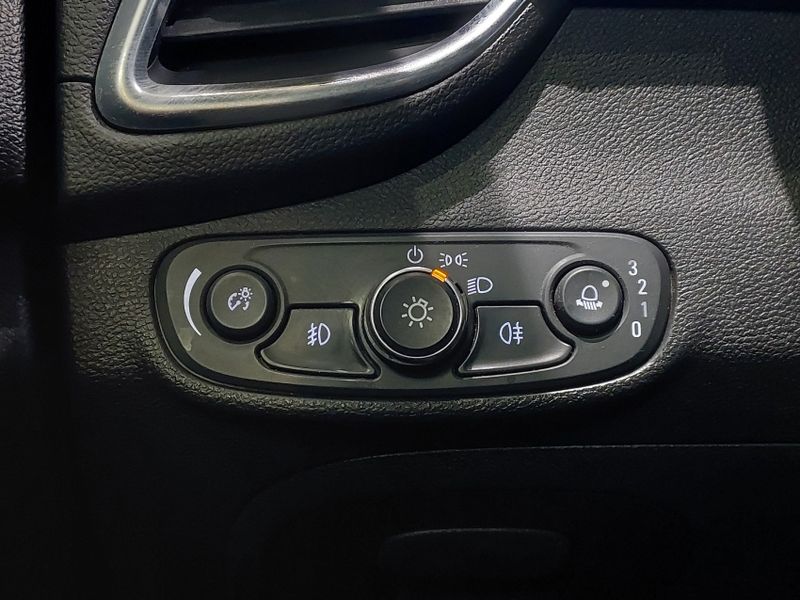 Chevrolet TRACKER 1.4 16V TURBO FLEX PREMIER AUTOMÁTICO 2018/2019 BETIOLO NOVOS E SEMINOVOS LAJEADO / Carros no Vale