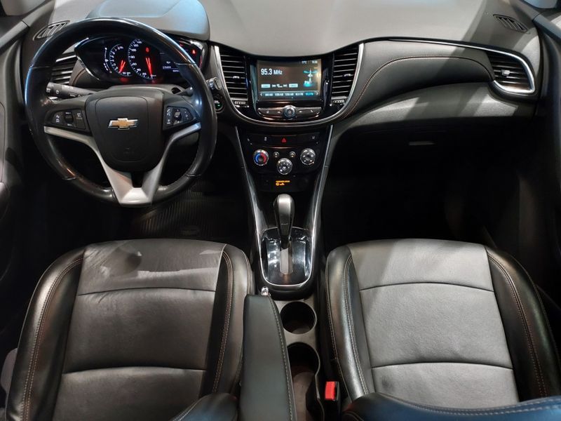 Chevrolet TRACKER 1.4 16V TURBO FLEX PREMIER AUTOMÁTICO 2018/2019 BETIOLO NOVOS E SEMINOVOS LAJEADO / Carros no Vale