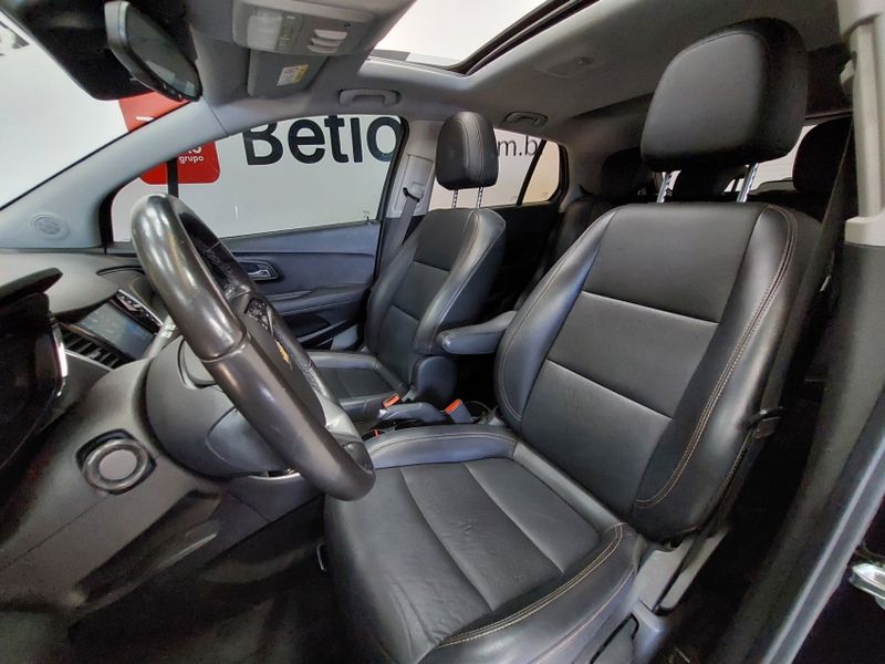 Chevrolet TRACKER 1.4 16V TURBO FLEX PREMIER AUTOMÁTICO 2019/2019 BETIOLO NOVOS E SEMINOVOS LAJEADO / Carros no Vale