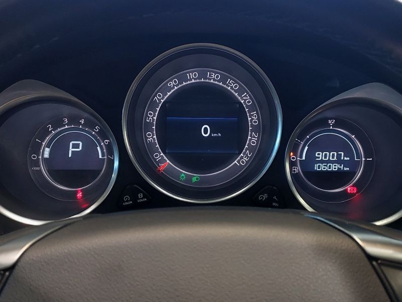 Citroen DS4 1.6 THP GASOLINA AUTOMÁTICO 2013/2014 BETIOLO NOVOS E SEMINOVOS LAJEADO / Carros no Vale Citroen DS4 1.6 THP GASOLINA AUTOMÁTICO 2013/2014 BETIOLO NOVOS E SEMINOVOS LAJEADO / Carros no Vale