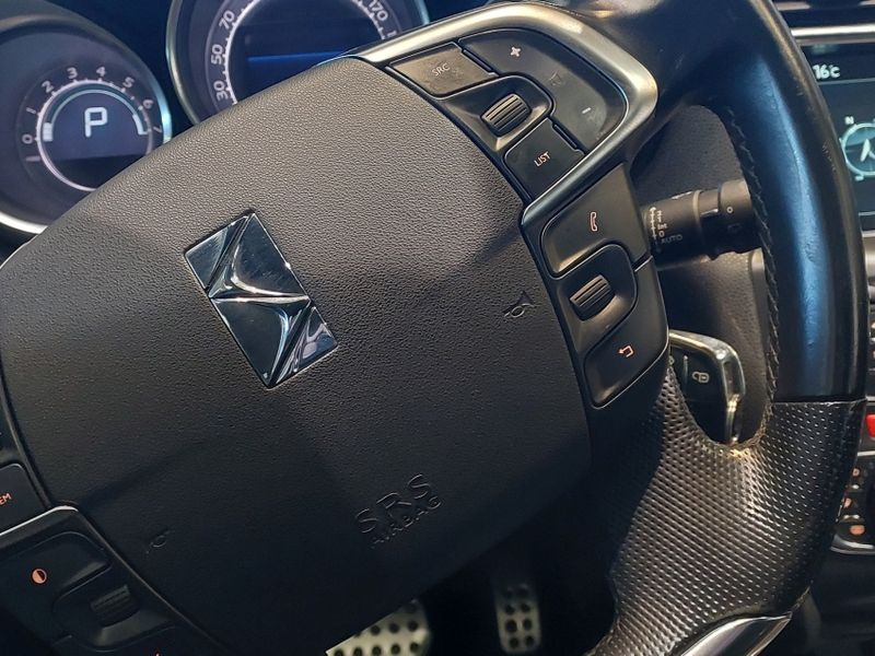 Citroen DS4 1.6 THP GASOLINA AUTOMÁTICO 2013/2014 BETIOLO NOVOS E SEMINOVOS LAJEADO / Carros no Vale Citroen DS4 1.6 THP GASOLINA AUTOMÁTICO 2013/2014 BETIOLO NOVOS E SEMINOVOS LAJEADO / Carros no Vale
