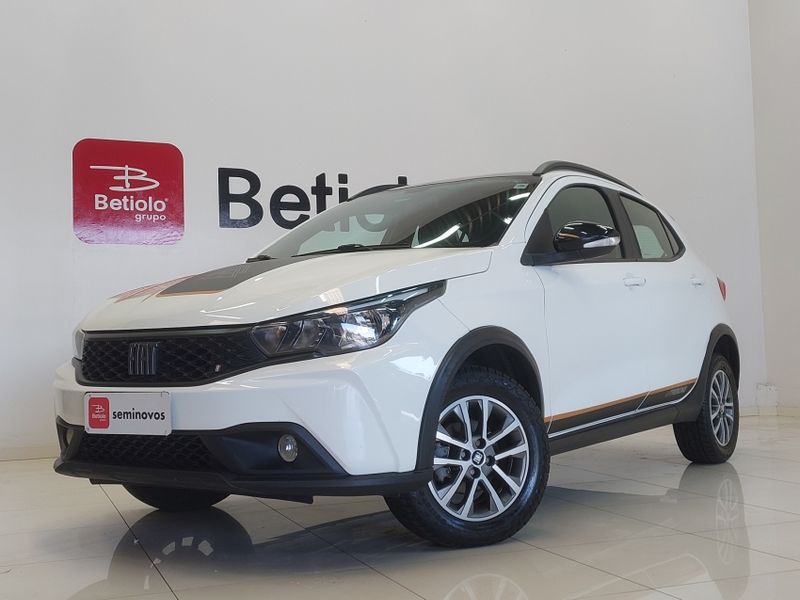 Fiat ARGO 1.3 FIREFLY FLEX TREKKING MANUAL 2023/2024 BETIOLO NOVOS E SEMINOVOS LAJEADO / Carros no Vale