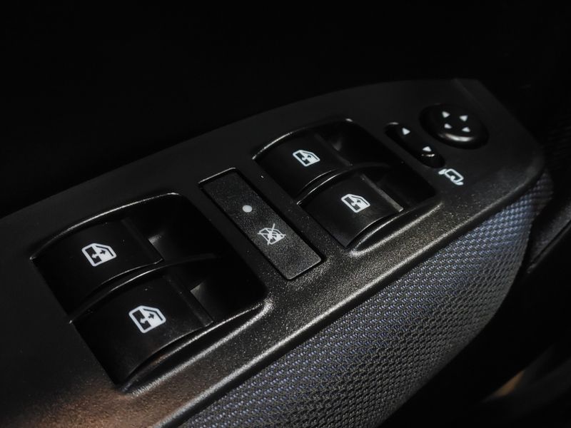 Fiat ARGO 1.3 FIREFLY FLEX TREKKING MANUAL 2023/2024 BETIOLO NOVOS E SEMINOVOS LAJEADO / Carros no Vale