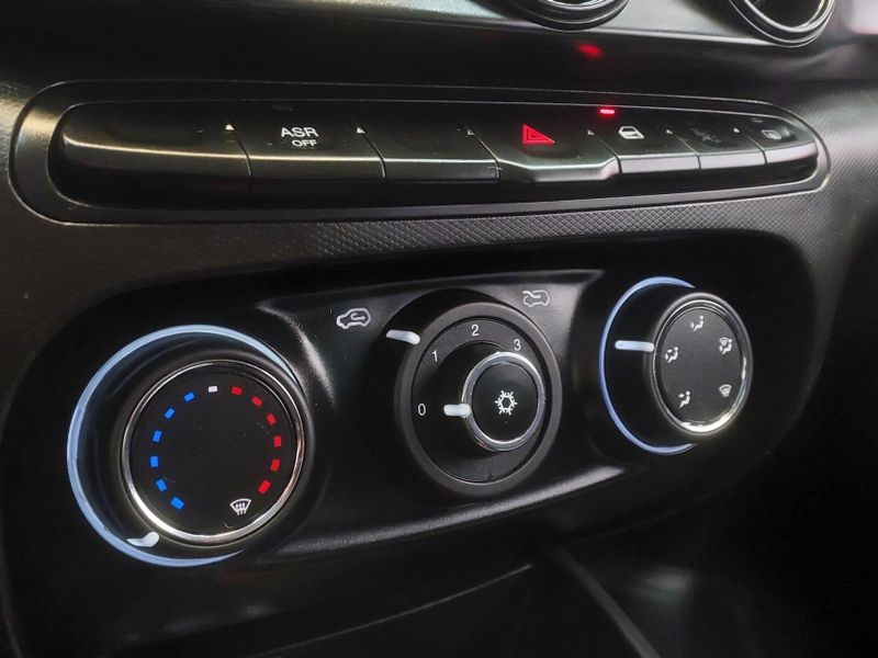 Fiat CRONOS 1.3 FIREFLY FLEX DRIVE CVT 2023/2023 BETIOLO NOVOS E SEMINOVOS LAJEADO / Carros no Vale