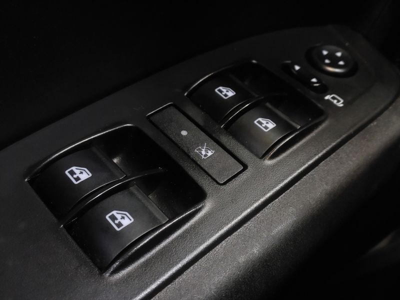 Fiat CRONOS 1.3 FIREFLY FLEX DRIVE CVT 2023/2024 BETIOLO NOVOS E SEMINOVOS LAJEADO / Carros no Vale Fiat CRONOS 1.3 FIREFLY FLEX DRIVE CVT 2023/2024 BETIOLO NOVOS E SEMINOVOS LAJEADO / Carros no Vale